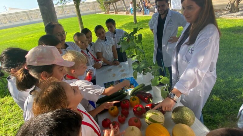 Imagen para Semana de la Ciencia en Baylabspain, Bayer CropScience: Abriendo Puertas hacia el Futuro Profesional.